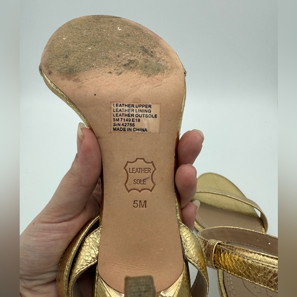 Tory Burch Gold Metallic Leather Ankle Strap Heels Sandals Size 5M - Picture 7 of 9